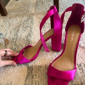 Gianni Bini hot pink block heels